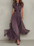 Luisa • Vestido largo morado con escote en V y ribete de encaje de gasa